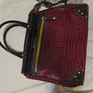 Elegant Red and Black Faux Croc-Embossed Women's Bag